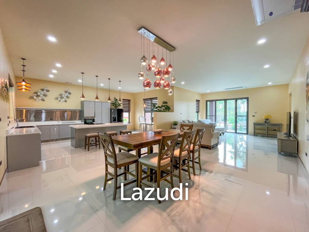 4 Beds 4 Baths 678 SQ.M. Phoenix Gold Golf