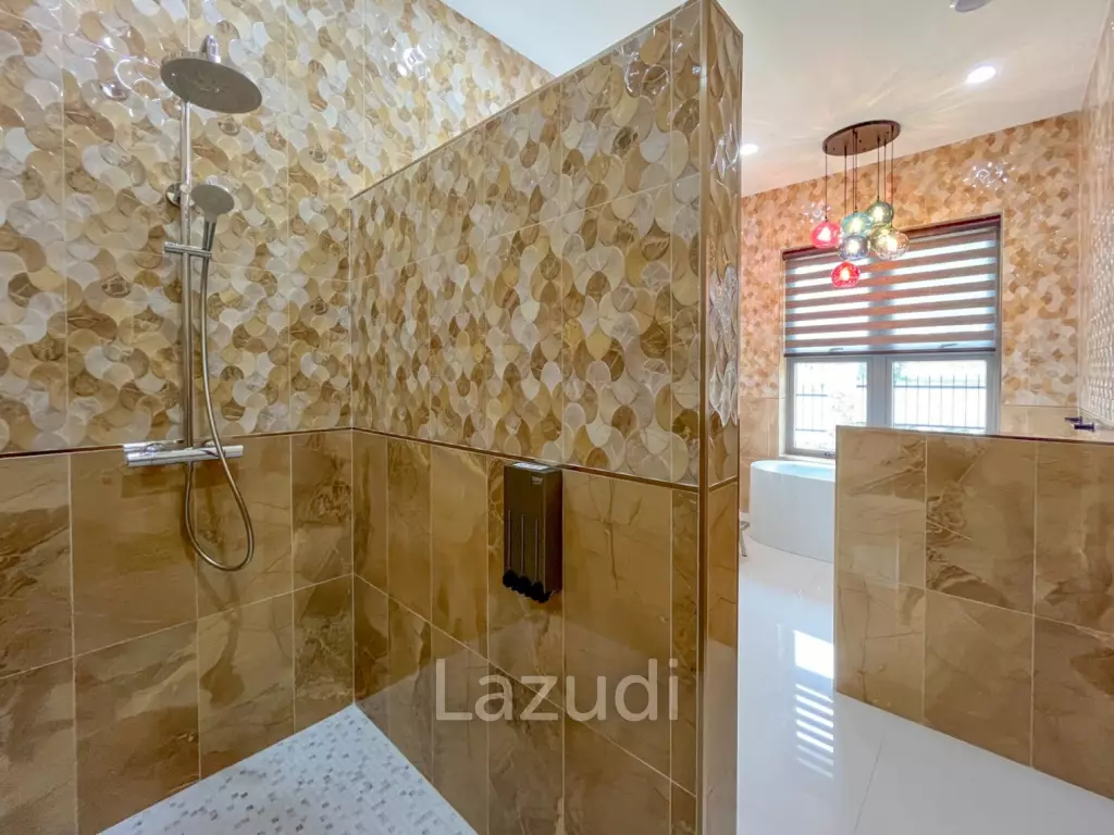 4 Beds 4 Baths 678 SQ.M. Phoenix Gold Golf
