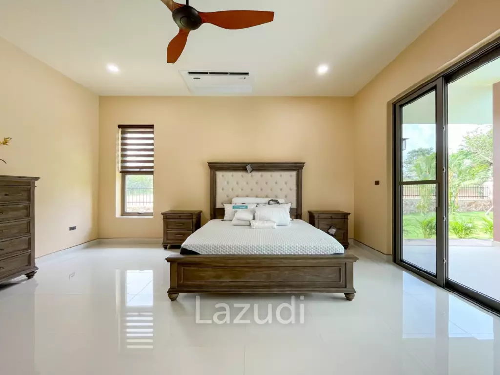 4 Beds 4 Baths 678 SQ.M. Phoenix Gold Golf