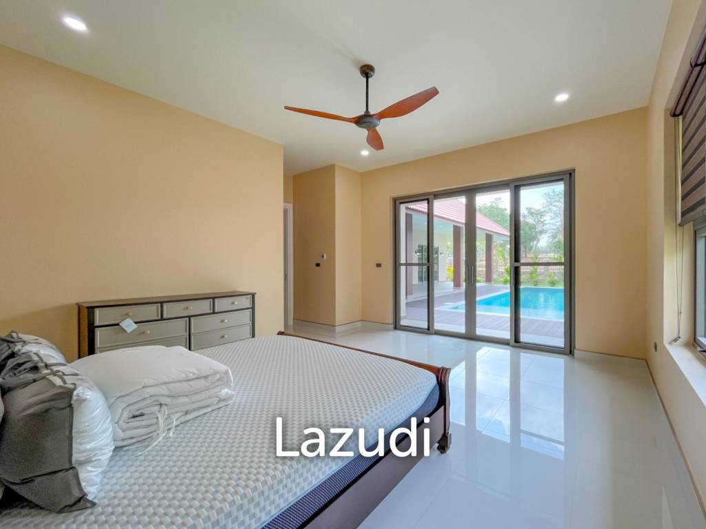 4 Beds 4 Baths 678 SQ.M. Phoenix Gold Golf