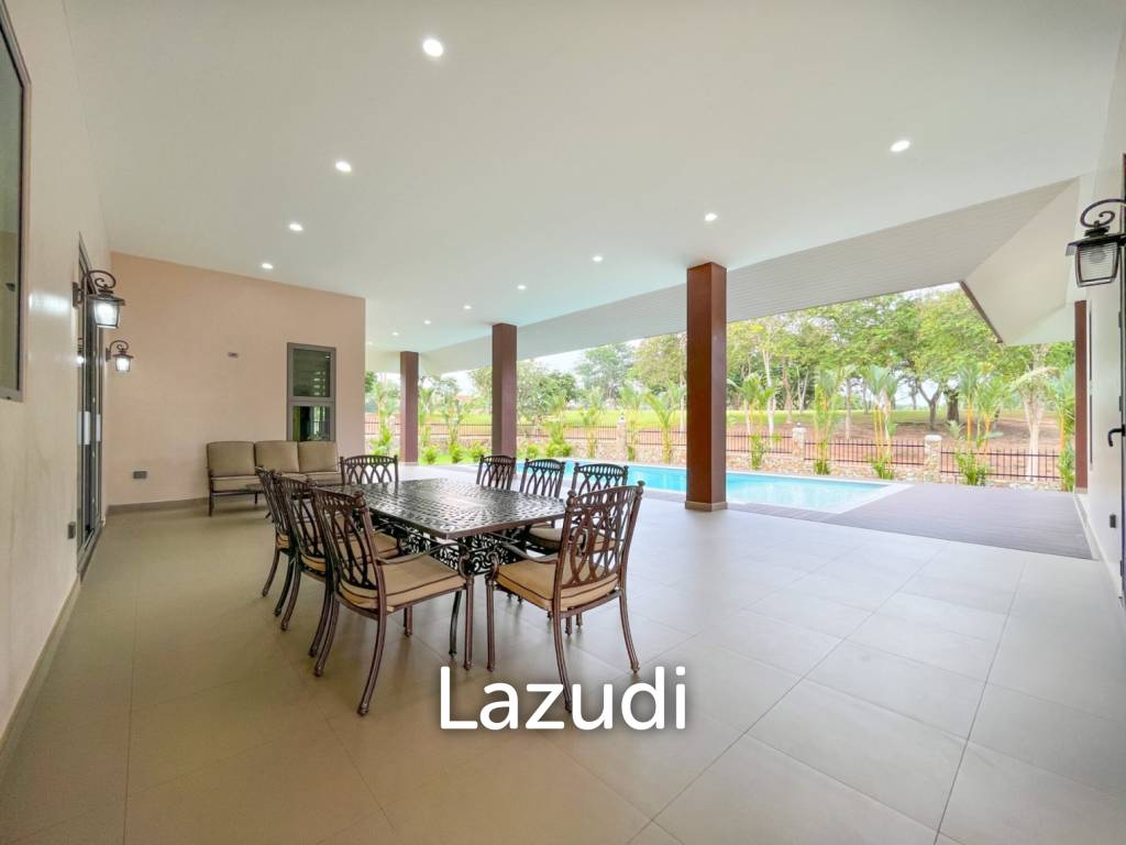 4 Beds 4 Baths 678 SQ.M. Phoenix Gold Golf