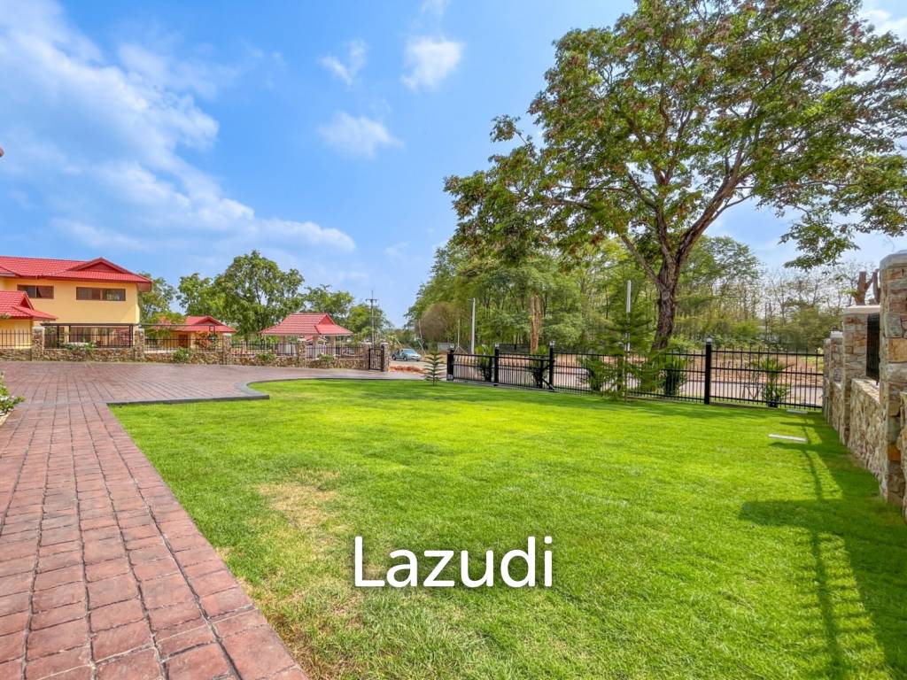 4 Beds 4 Baths 678 SQ.M. Phoenix Gold Golf