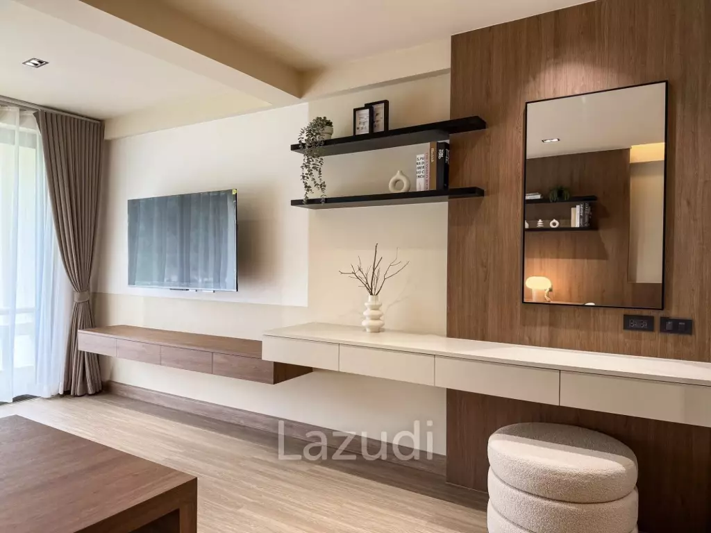 Newly renovated, spacious studio condo in Phuket Country Club
