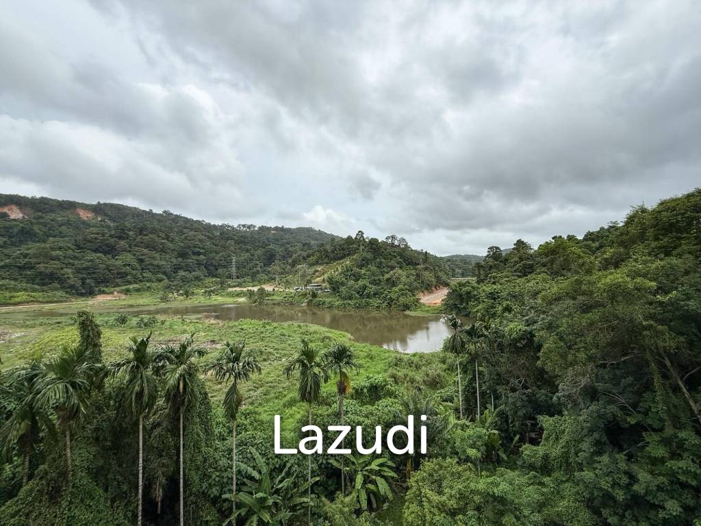 Newly renovated, spacious studio condo in Phuket Country Club