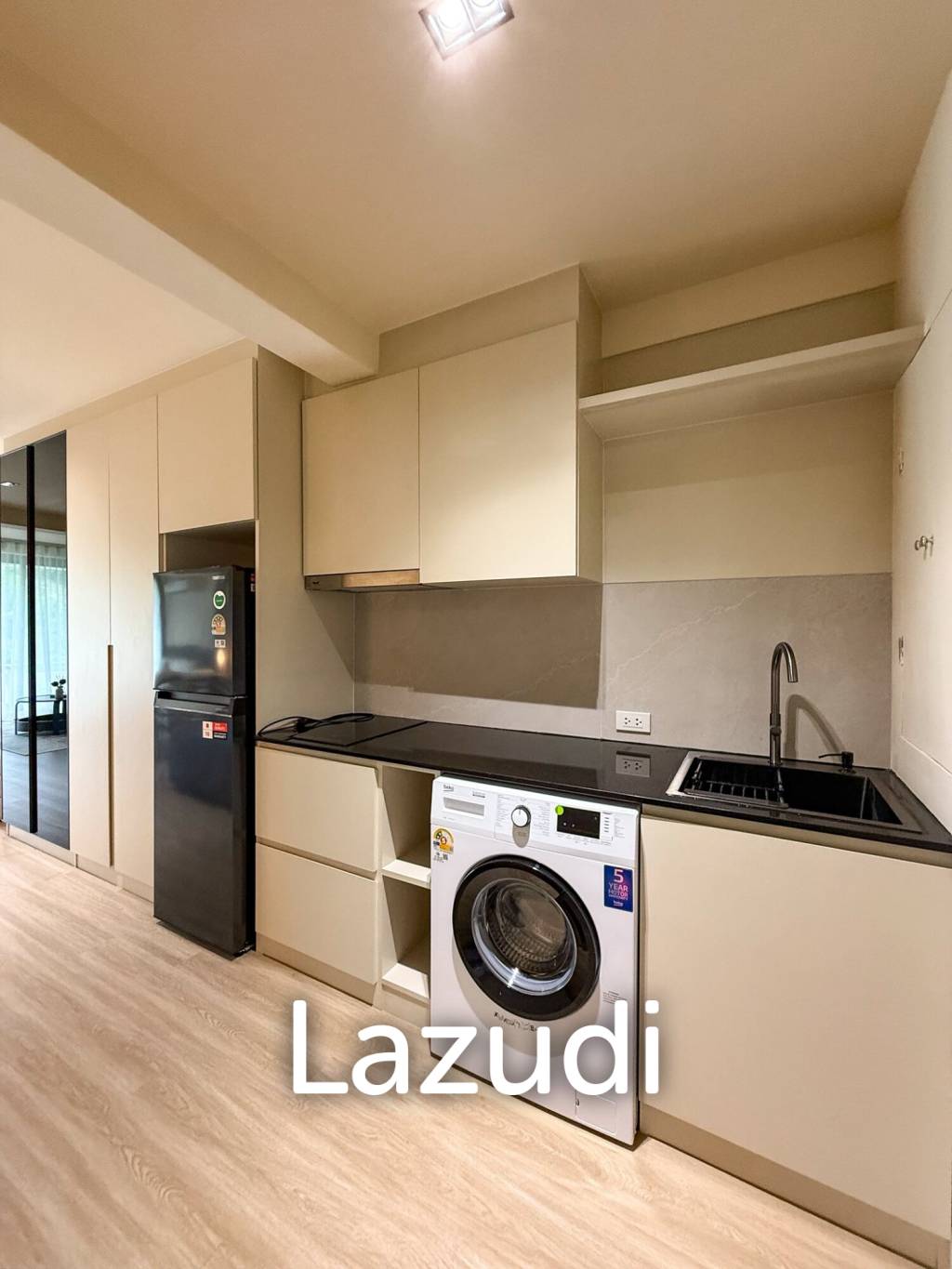 Newly renovated, spacious studio condo in Phuket Country Club