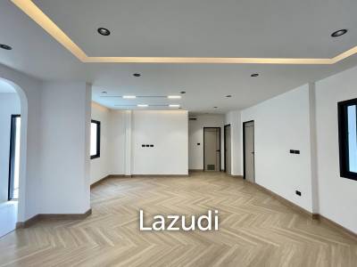 Renovated 3-Bedroom House In Chalong