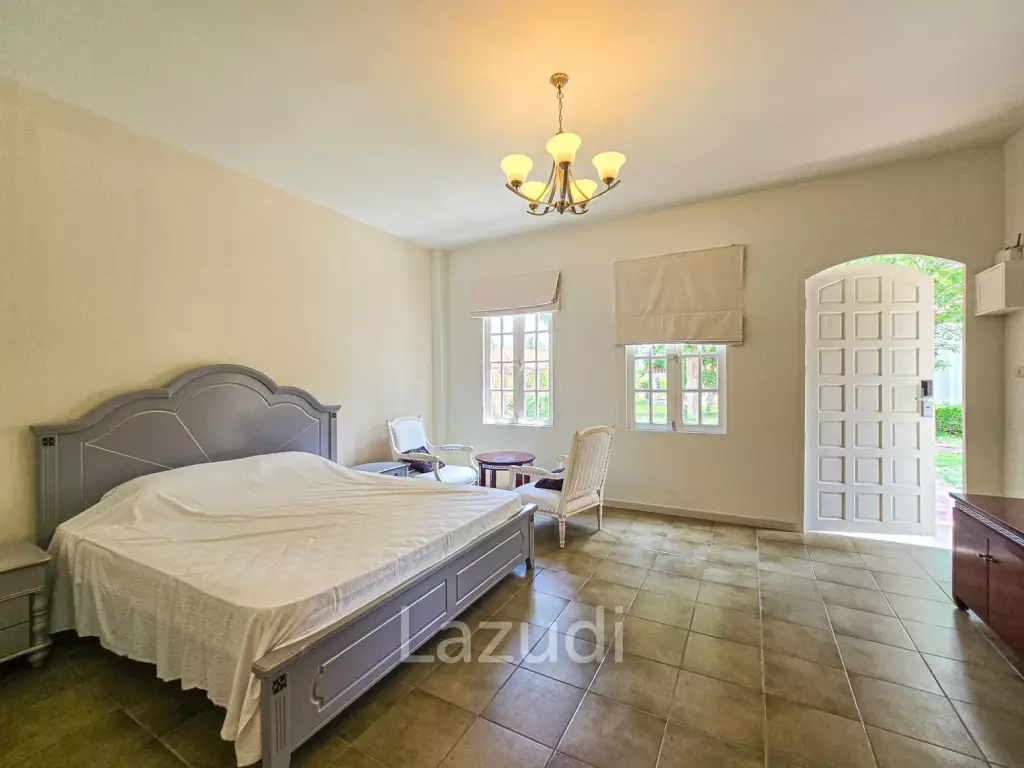 22 Beds 28 Baths 1,600 SQ.M. Villa Pictory