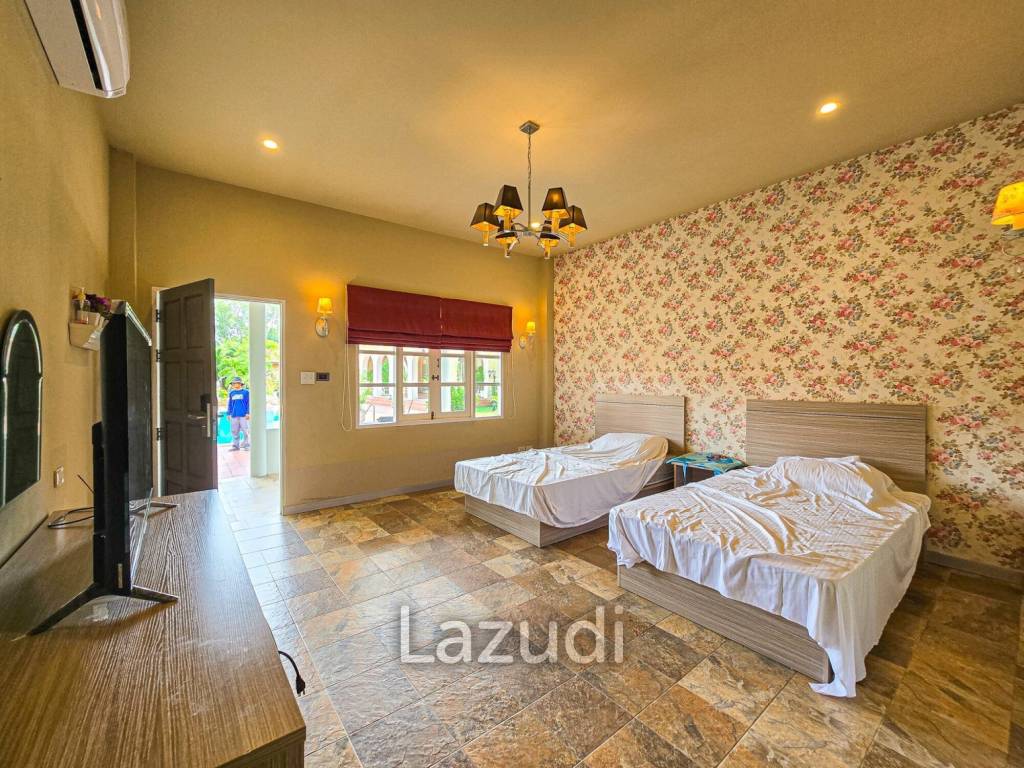 22 Beds 28 Baths 1,600 SQ.M. Villa Pictory