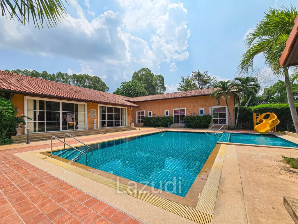 22 Beds 28 Baths 1,600 SQ.M. Villa Pictory