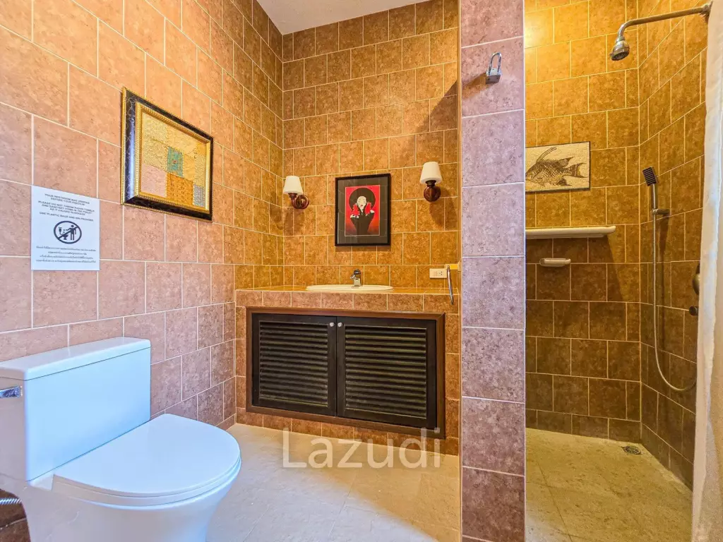 22 Beds 28 Baths 1,600 SQ.M. Villa Pictory