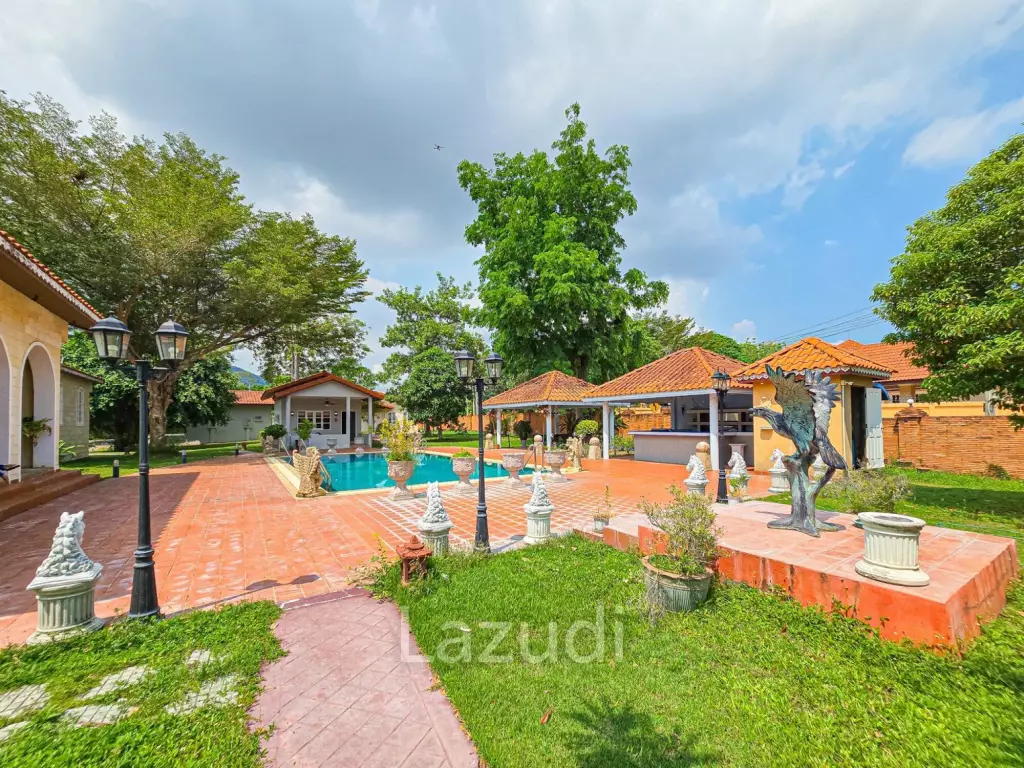 22 Beds 28 Baths 1,600 SQ.M. Villa Pictory