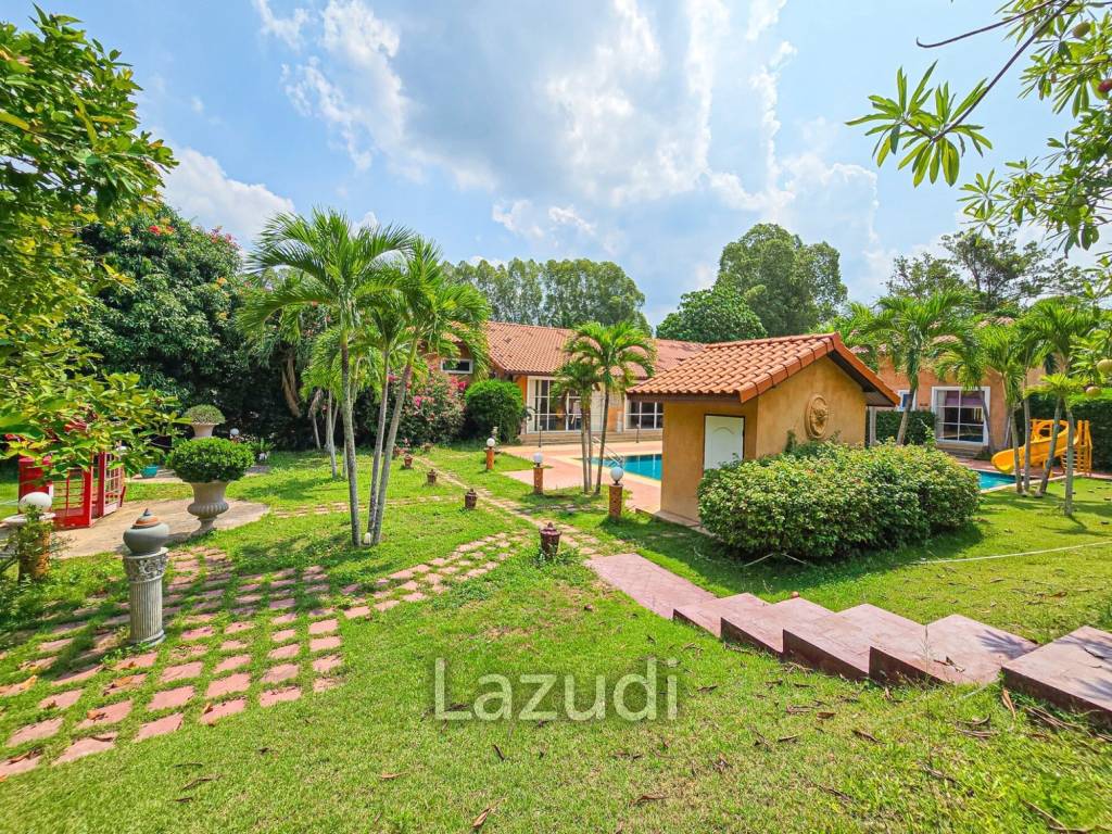 22 Beds 28 Baths 1,600 SQ.M. Villa Pictory