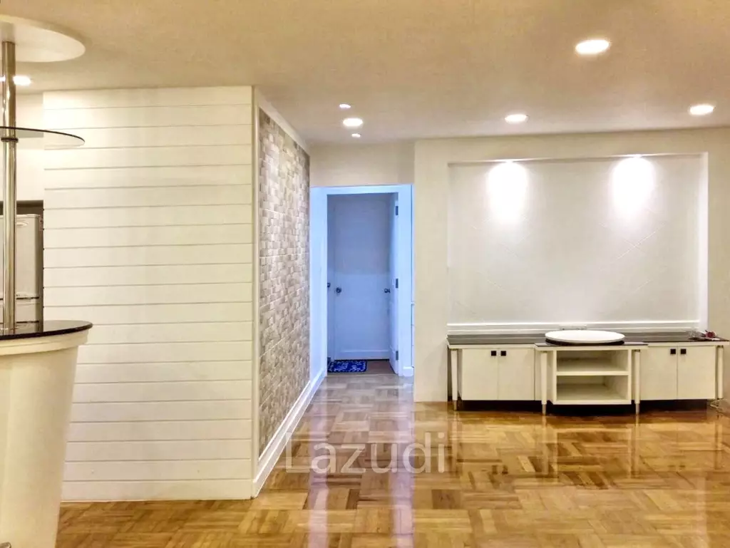 3 Bedroom 2 Bathroom 104 Sq.m Bangkok Garden