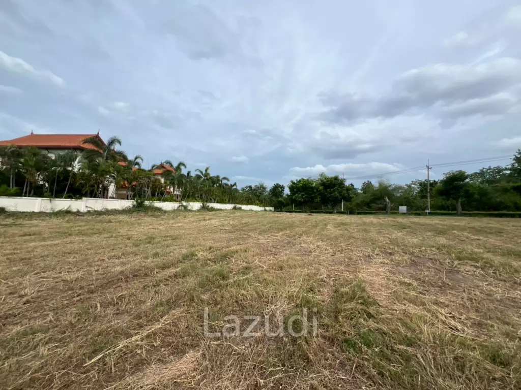 Exclusive Freehold Land 1-2-30 Rai in Palm Hills Golf and Residence