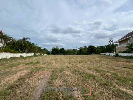 Exclusive Freehold Land 1-2-30 Rai in Palm Hills Golf and Residence