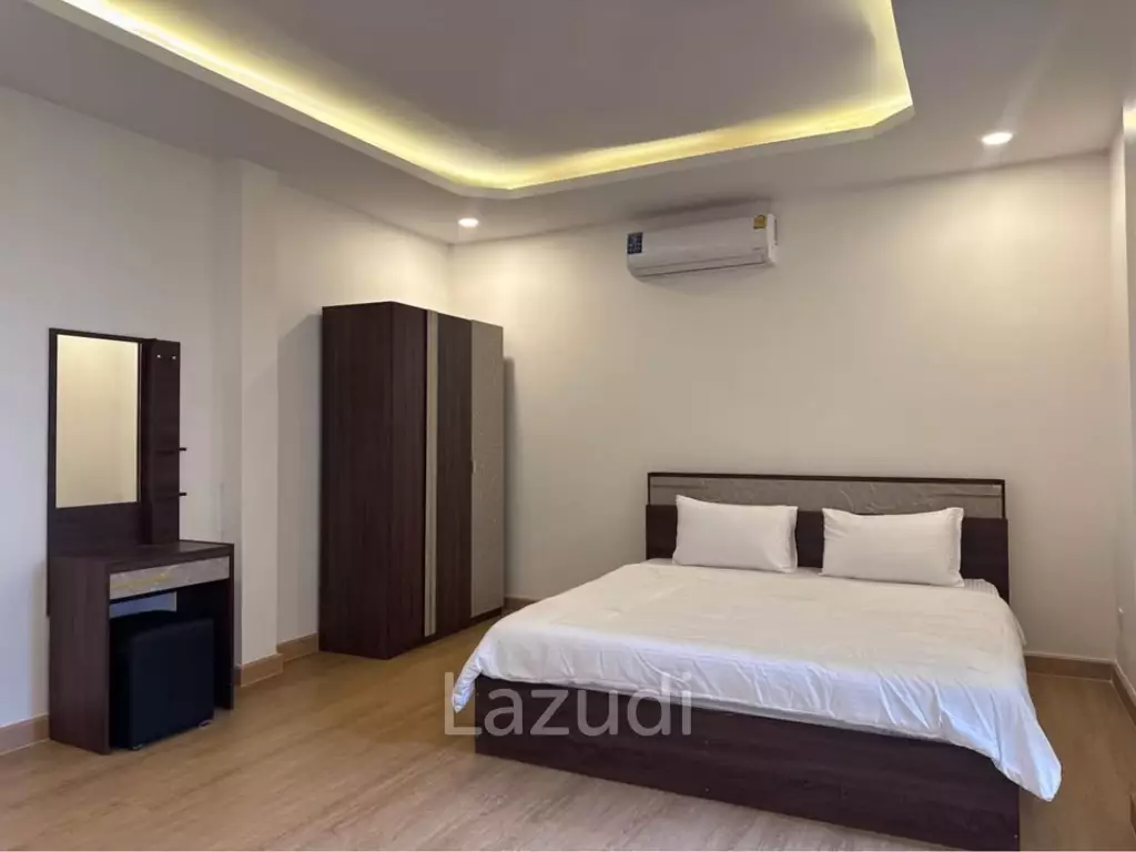 Renovated 2-Bedroom House In Chalong