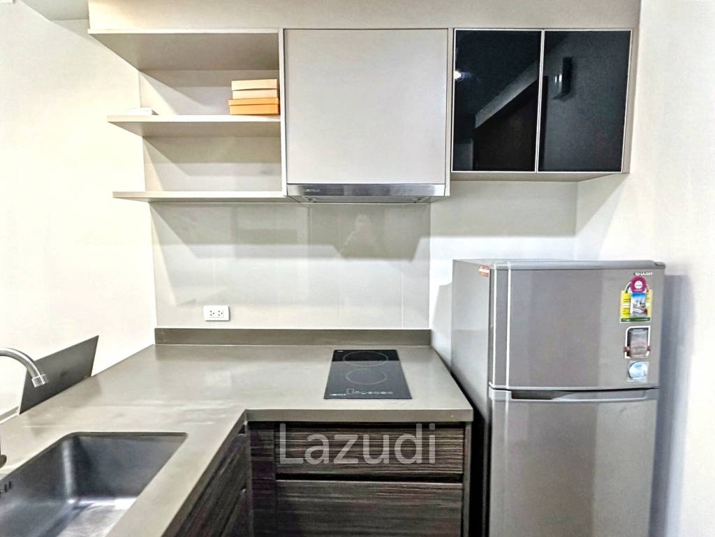 1 Bedroom 1 Bathroom 32 Sq.m Onyx Phaholyothin