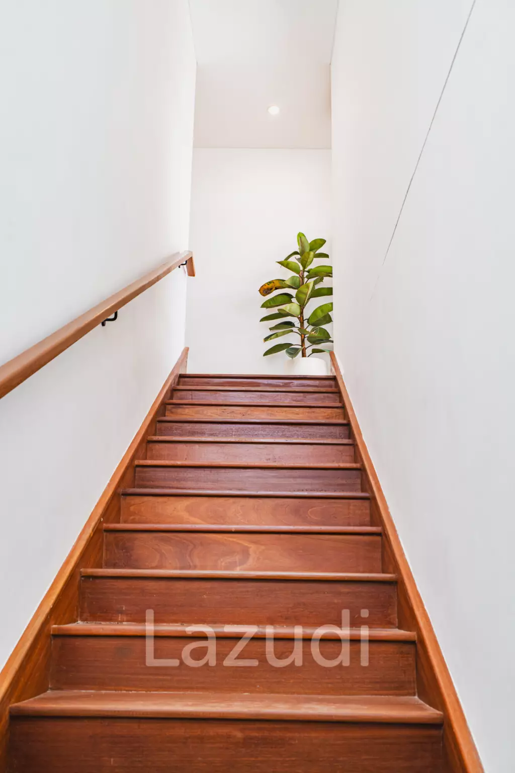 Brand New 3 Bedroom Leasehold Villa in Bumbak Umalas Bali