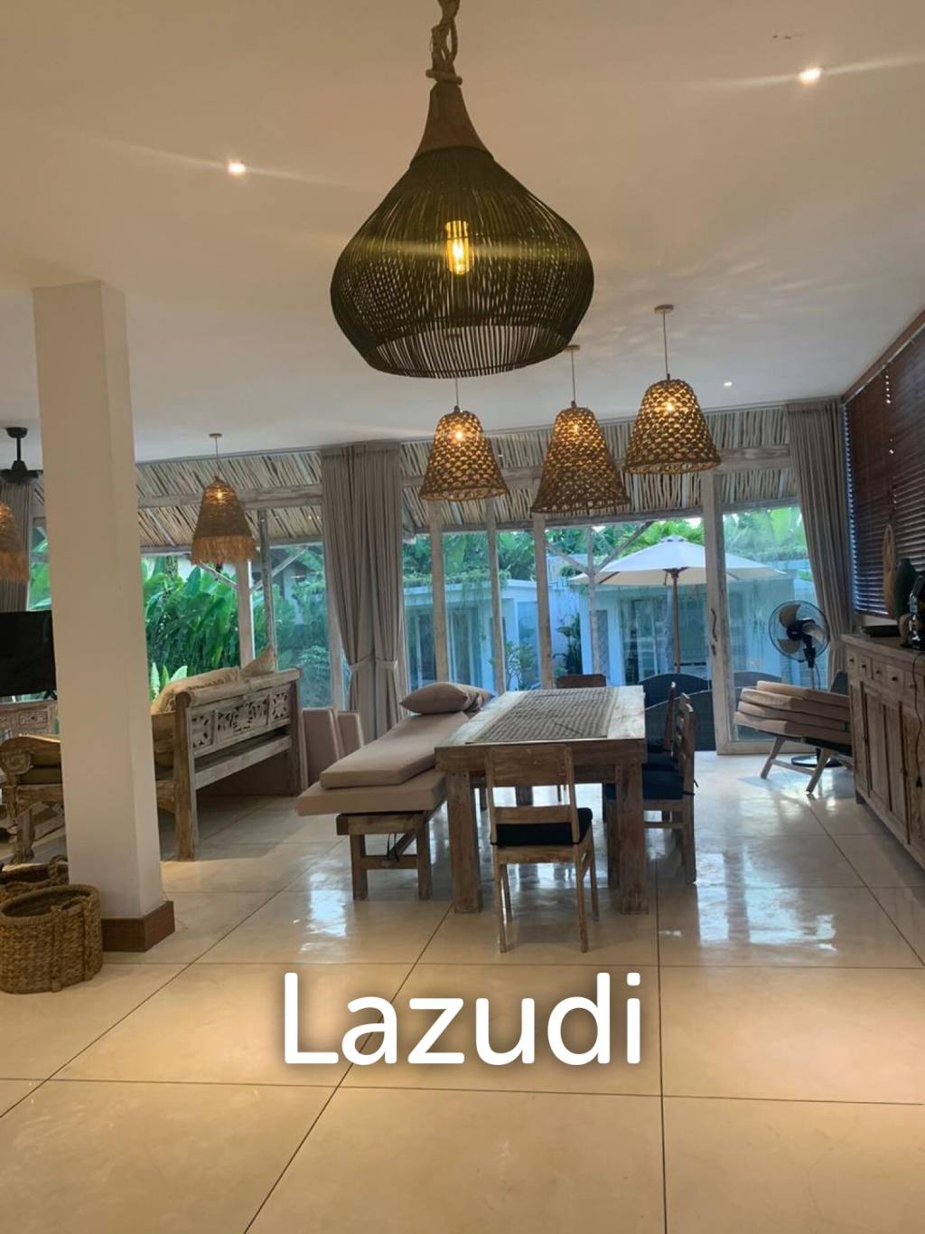 4 Bedroom Leasehold Villa in Bumbak Umalas Bali