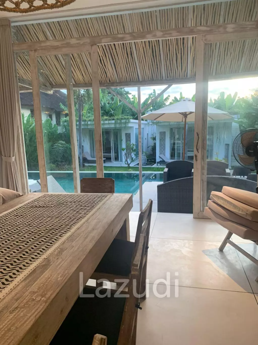 4 Bedroom Leasehold Villa in Bumbak Umalas Bali
