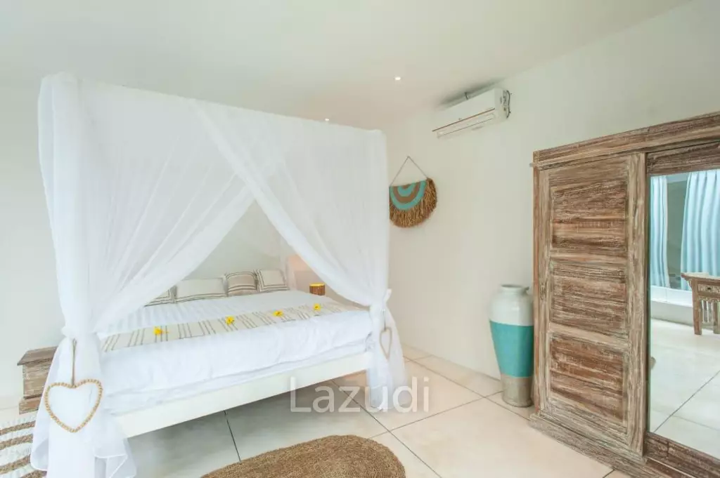 4 Bedroom Leasehold Villa in Bumbak Umalas Bali