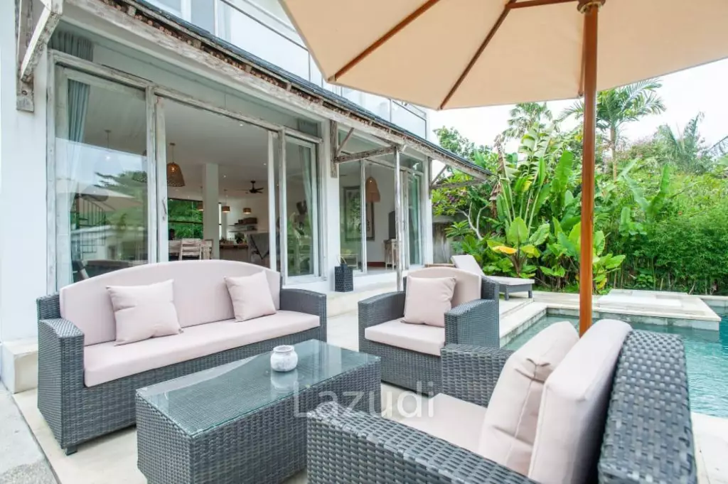 4 Bedroom Leasehold Villa in Bumbak Umalas Bali