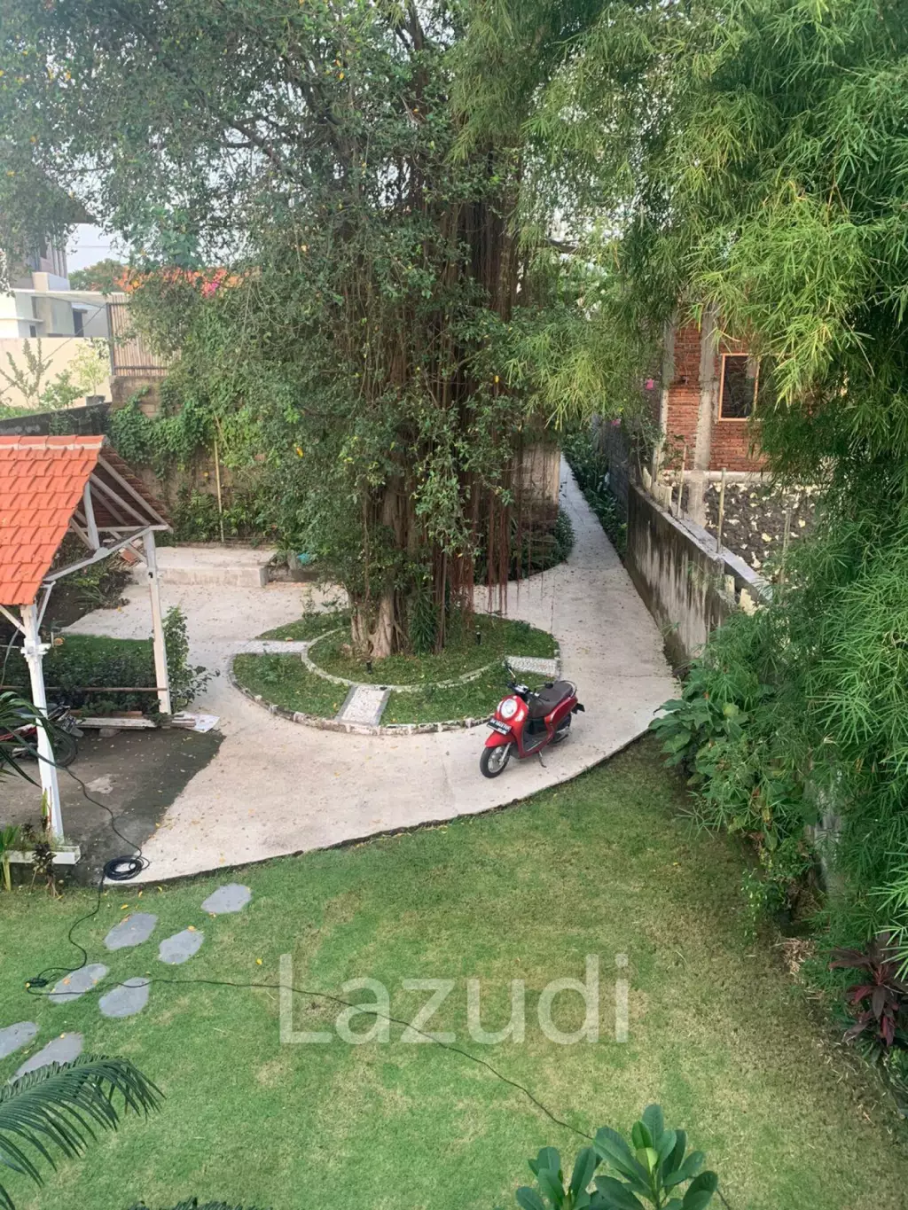 4 Bedroom Leasehold Villa in Bumbak Umalas Bali