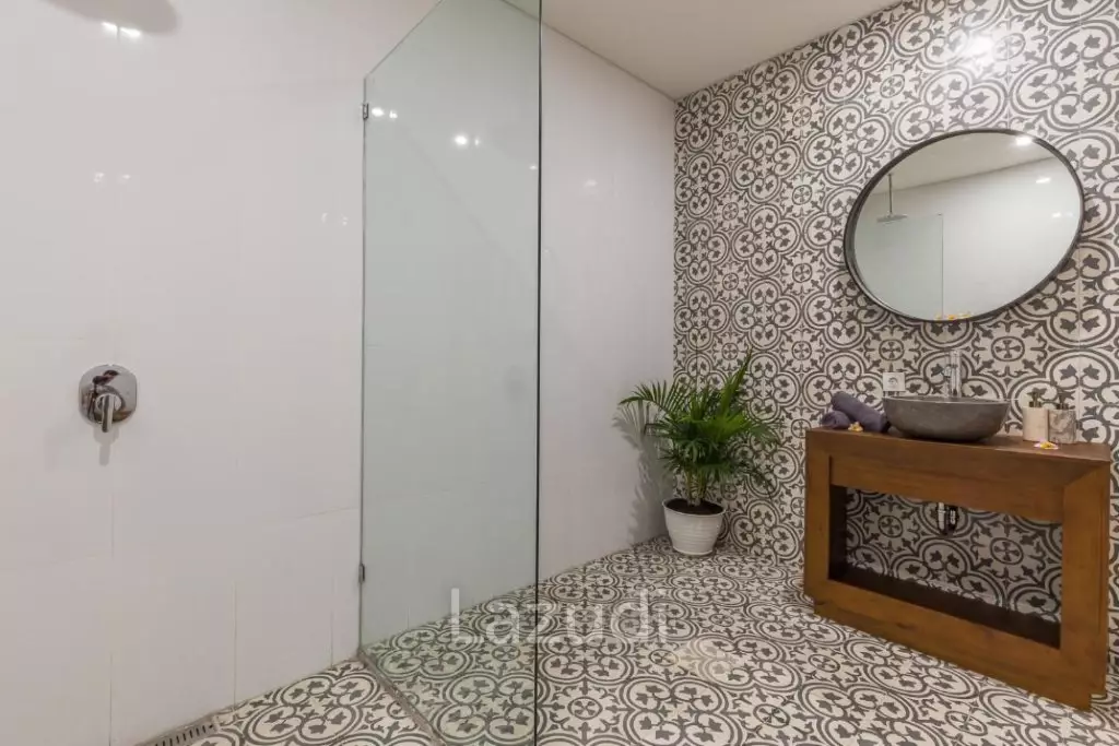 3 Bedroom Leasehold Villa in Seminyak Bali
