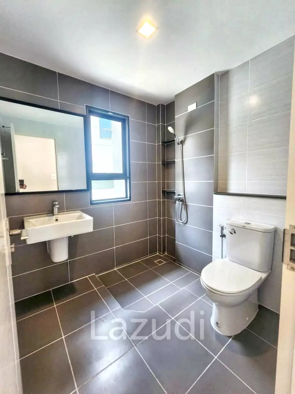 4 Bedroom 3 Bathroom 234 Sq.m Venue Rama 9