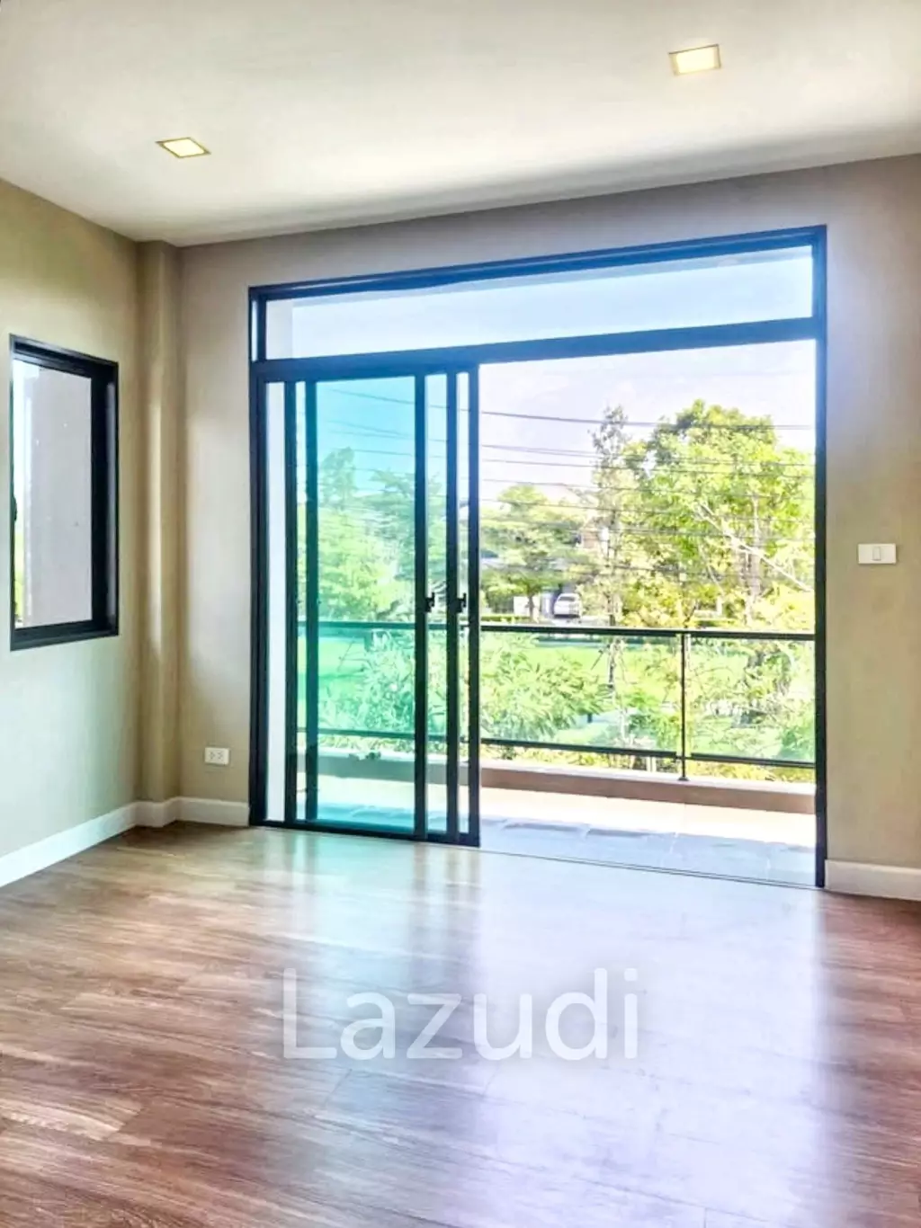 4 Bedroom 3 Bathroom 234 Sq.m Venue Rama 9