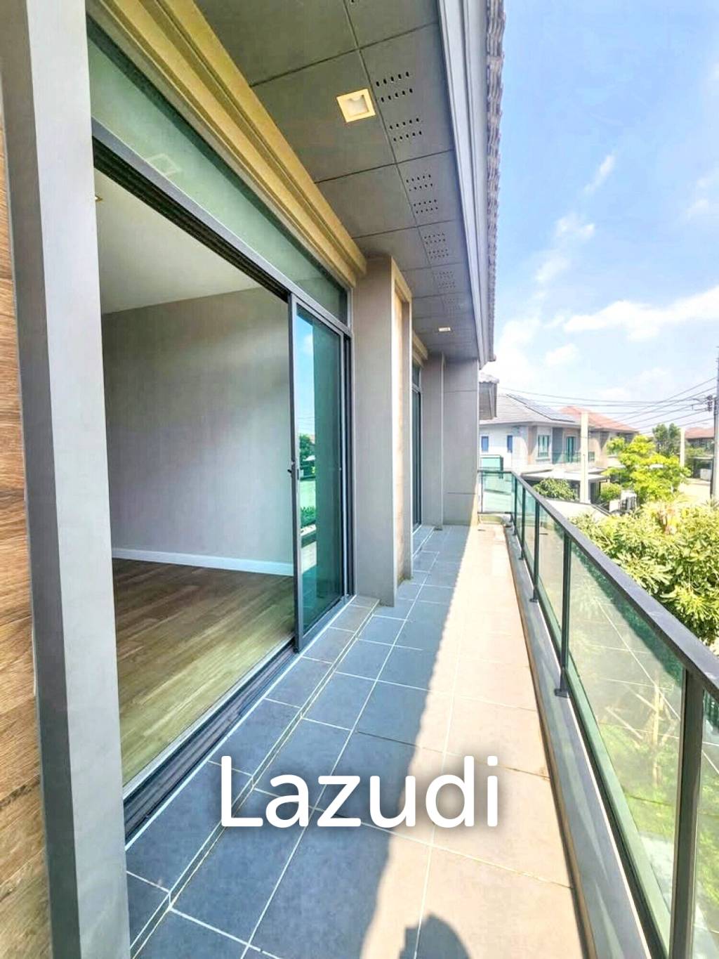 4 Bedroom 3 Bathroom 234 Sq.m Venue Rama 9