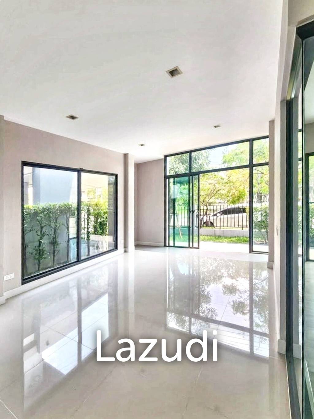 4 Bedroom 3 Bathroom 234 Sq.m Venue Rama 9