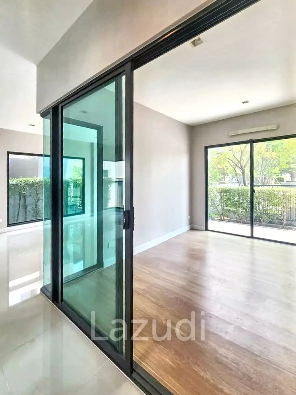 4 Bedroom 3 Bathroom 234 Sq.m Venue Rama 9