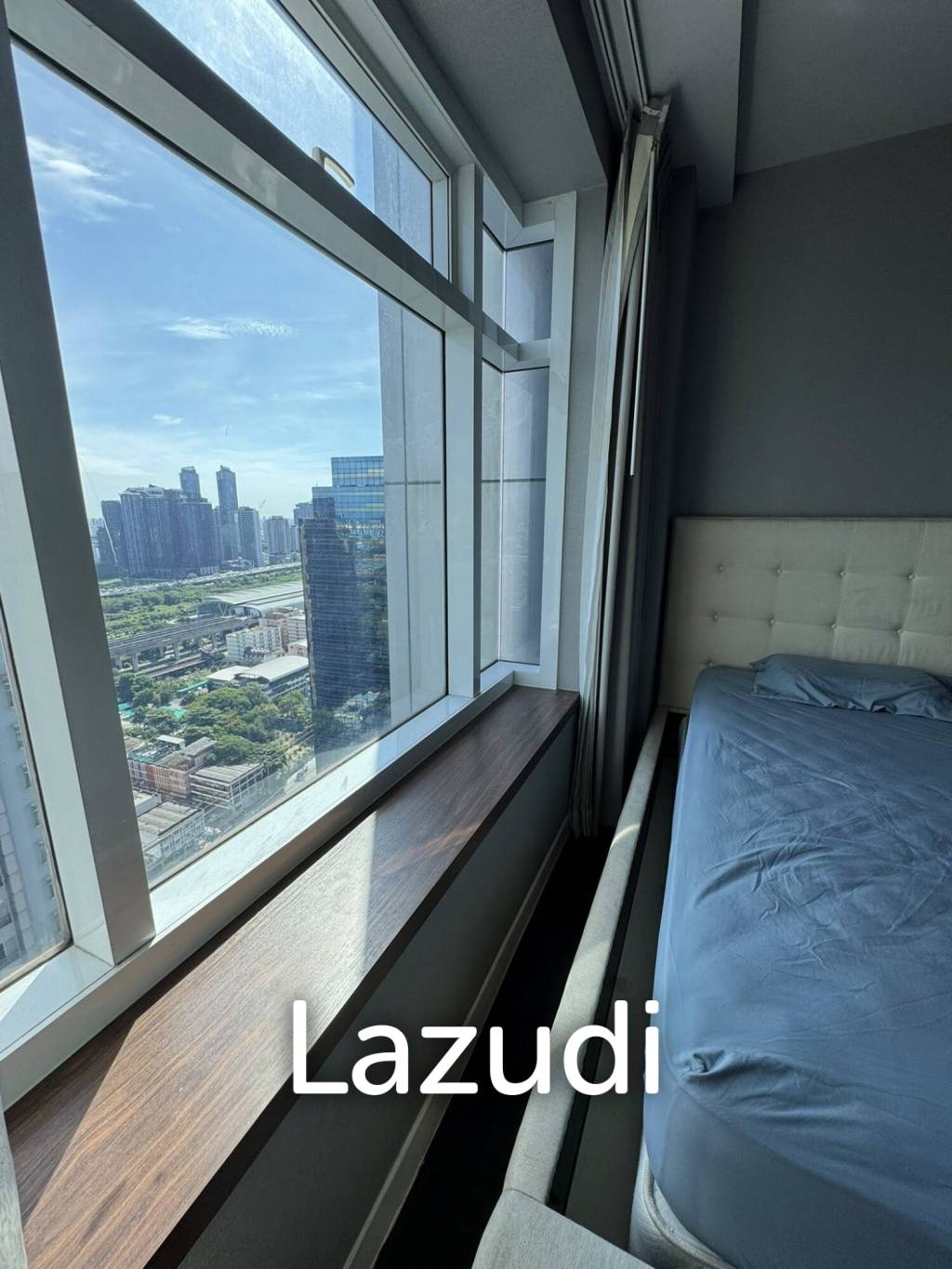 2 Bed 2 Bath 72 SQ.M Circle Condominium