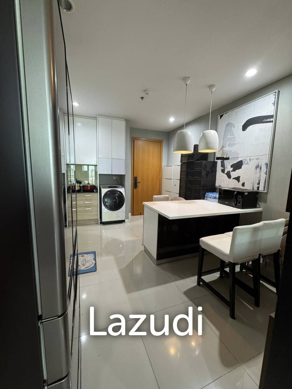 2 Bed 2 Bath 72 SQ.M Circle Condominium