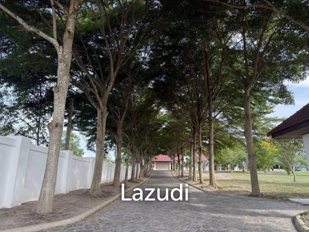 JUST RENOVATED 3-Bedroom Luxury Villa on a LARGE 3 Rai Plot in Hin Lek Fai