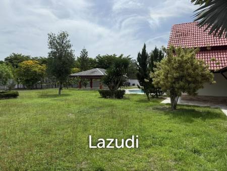 JUST RENOVATED 3-Bedroom Luxury Villa on a LARGE 3 Rai Plot in Hin Lek Fai