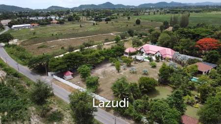 JUST RENOVATED 3-Bedroom Luxury Villa on a LARGE 3 Rai Plot in Hin Lek Fai