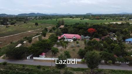 JUST RENOVATED 3-Bedroom Luxury Villa on a LARGE 3 Rai Plot in Hin Lek Fai