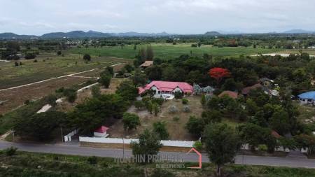 JUST RENOVATED 3-Bedroom Luxury Villa on a LARGE 3 Rai Plot in Hin Lek Fai