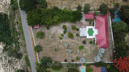 JUST RENOVATED 3-Bedroom Luxury Villa on a LARGE 3 Rai Plot in Hin Lek Fai