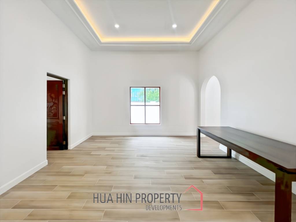 JUST RENOVATED 3-Bedroom Luxury Villa on a LARGE 3 Rai Plot in Hin Lek Fai