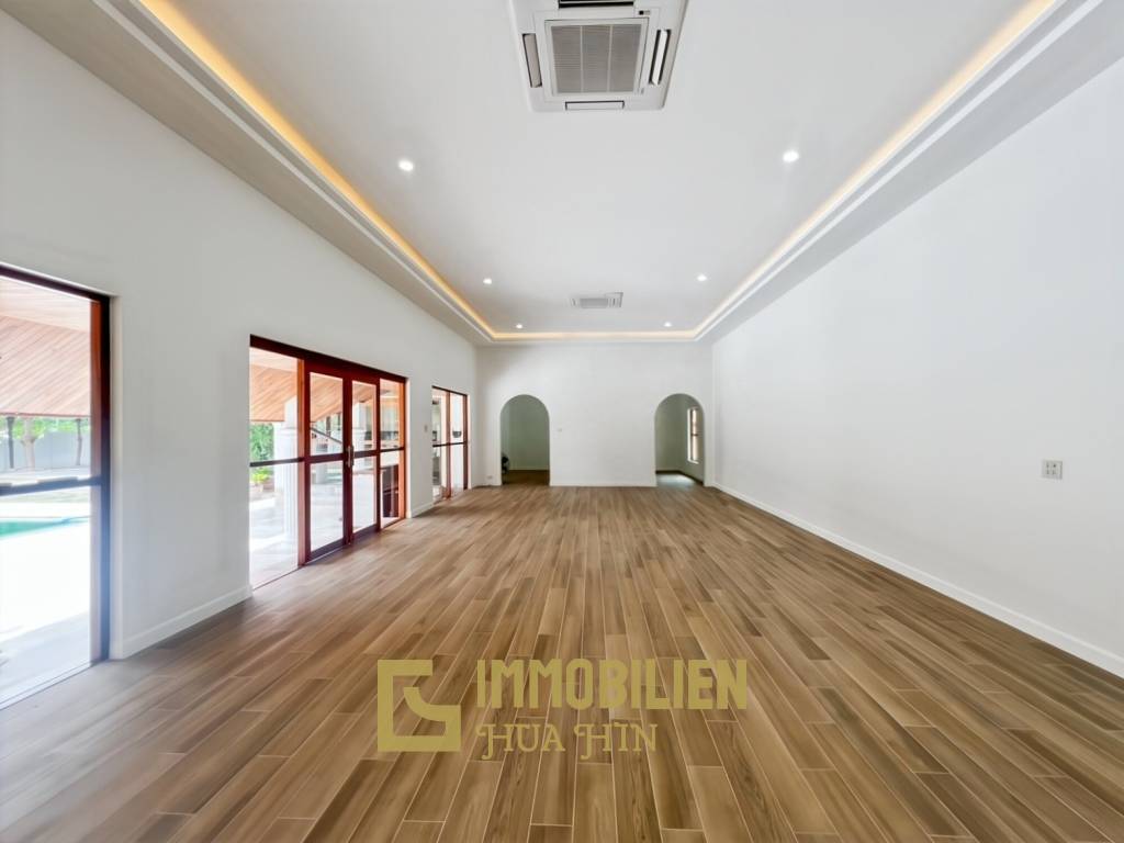 ขายวิลล่า 3ห้องนอนบ้านเนื้อที่ 3 ไร่ พร้อมสระว่ายน้ำและสวนขนาดใหญ่ในหินเหล็กไฟ