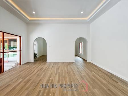 JUST RENOVATED 3-Bedroom Luxury Villa on a LARGE 3 Rai Plot in Hin Lek Fai