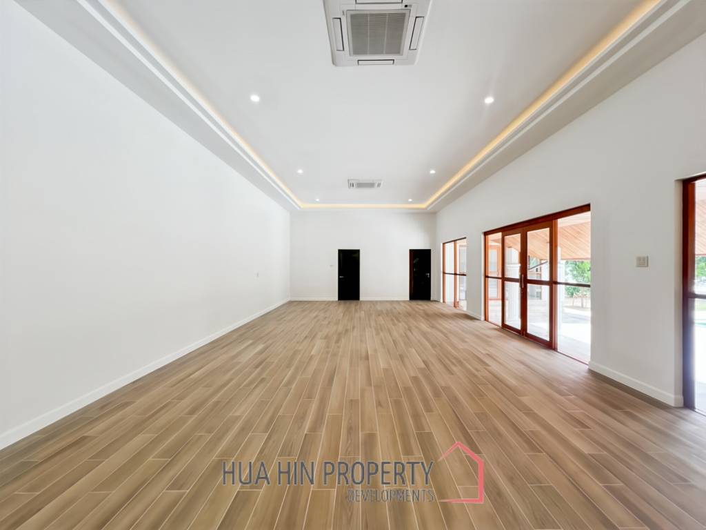 JUST RENOVATED 3-Bedroom Luxury Villa on a LARGE 3 Rai Plot in Hin Lek Fai