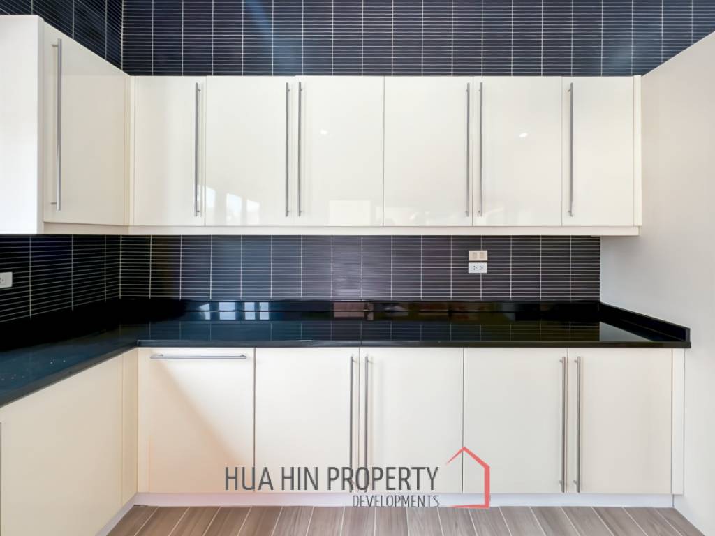 JUST RENOVATED 3-Bedroom Luxury Villa on a LARGE 3 Rai Plot in Hin Lek Fai