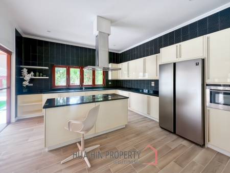 JUST RENOVATED 3-Bedroom Luxury Villa on a LARGE 3 Rai Plot in Hin Lek Fai