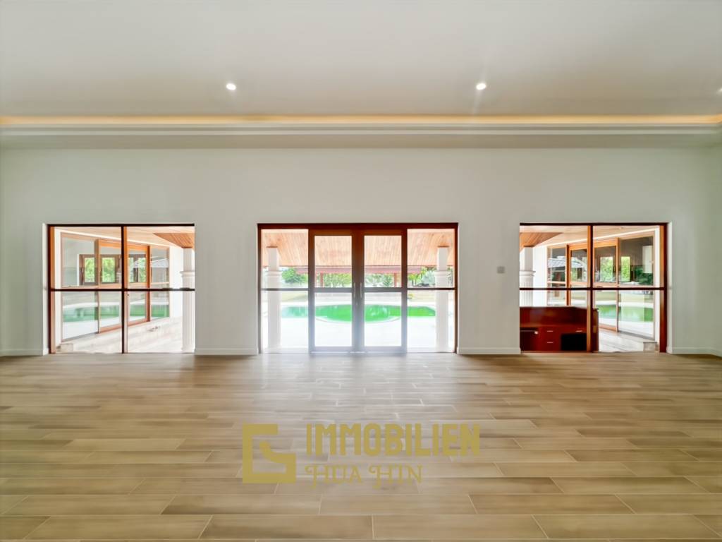 ขายวิลล่า 3ห้องนอนบ้านเนื้อที่ 3 ไร่ พร้อมสระว่ายน้ำและสวนขนาดใหญ่ในหินเหล็กไฟ