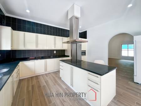 JUST RENOVATED 3-Bedroom Luxury Villa on a LARGE 3 Rai Plot in Hin Lek Fai