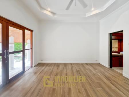 ขายวิลล่า 3ห้องนอนบ้านเนื้อที่ 3 ไร่ พร้อมสระว่ายน้ำและสวนขนาดใหญ่ในหินเหล็กไฟ